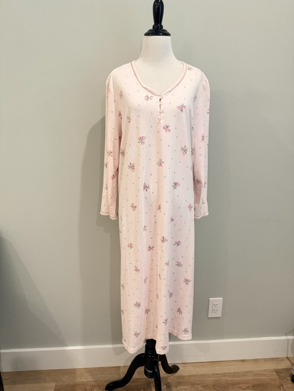 Talbots Intimates Vintage Nightgown XL Pink Floral 100% Cotton Long Sleeve Gown
